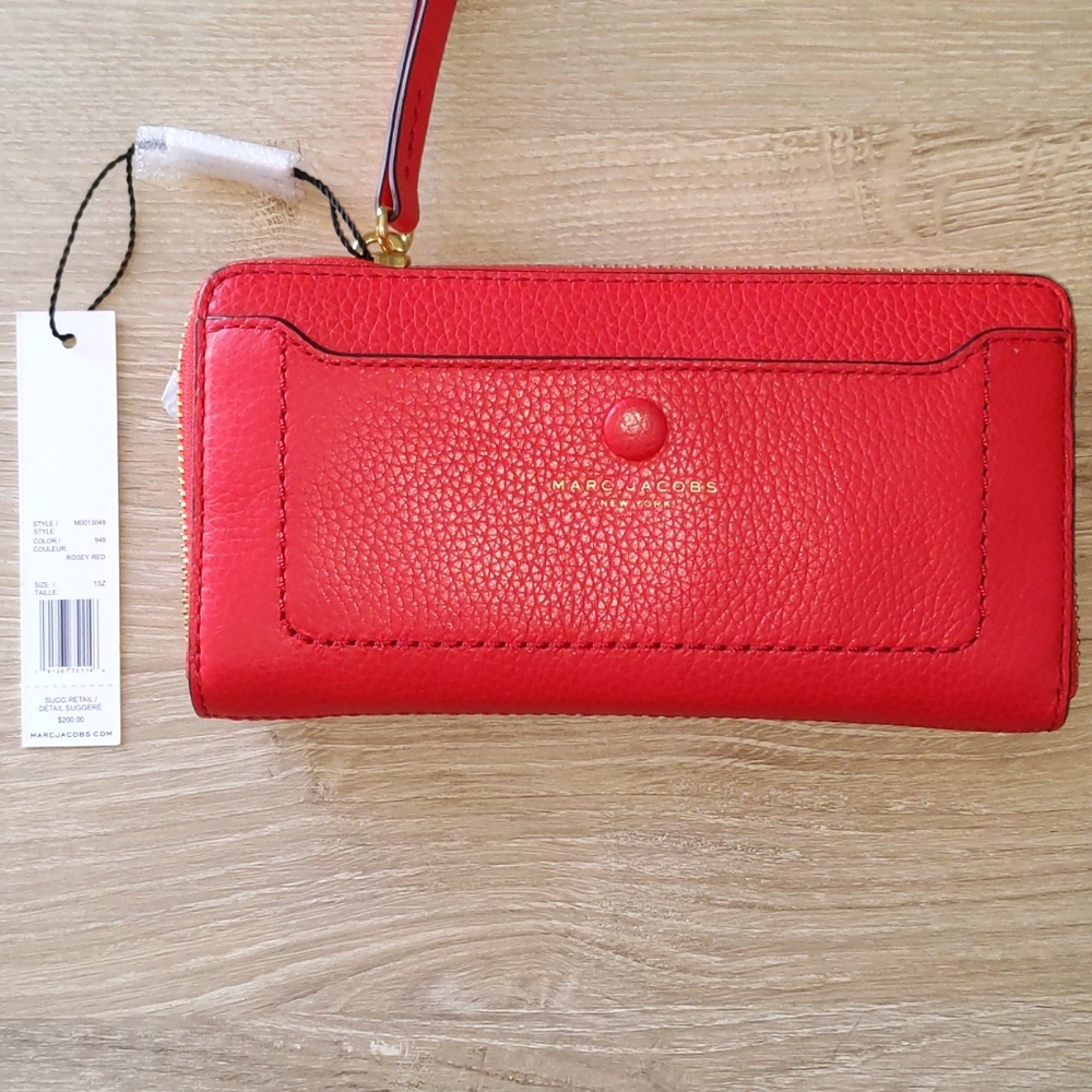 Marc Jacobs Continental Wallet